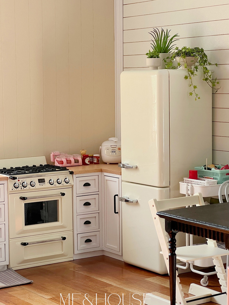 Kitchen Uncle - Réfrigérateur en métal avec lumière, modèle