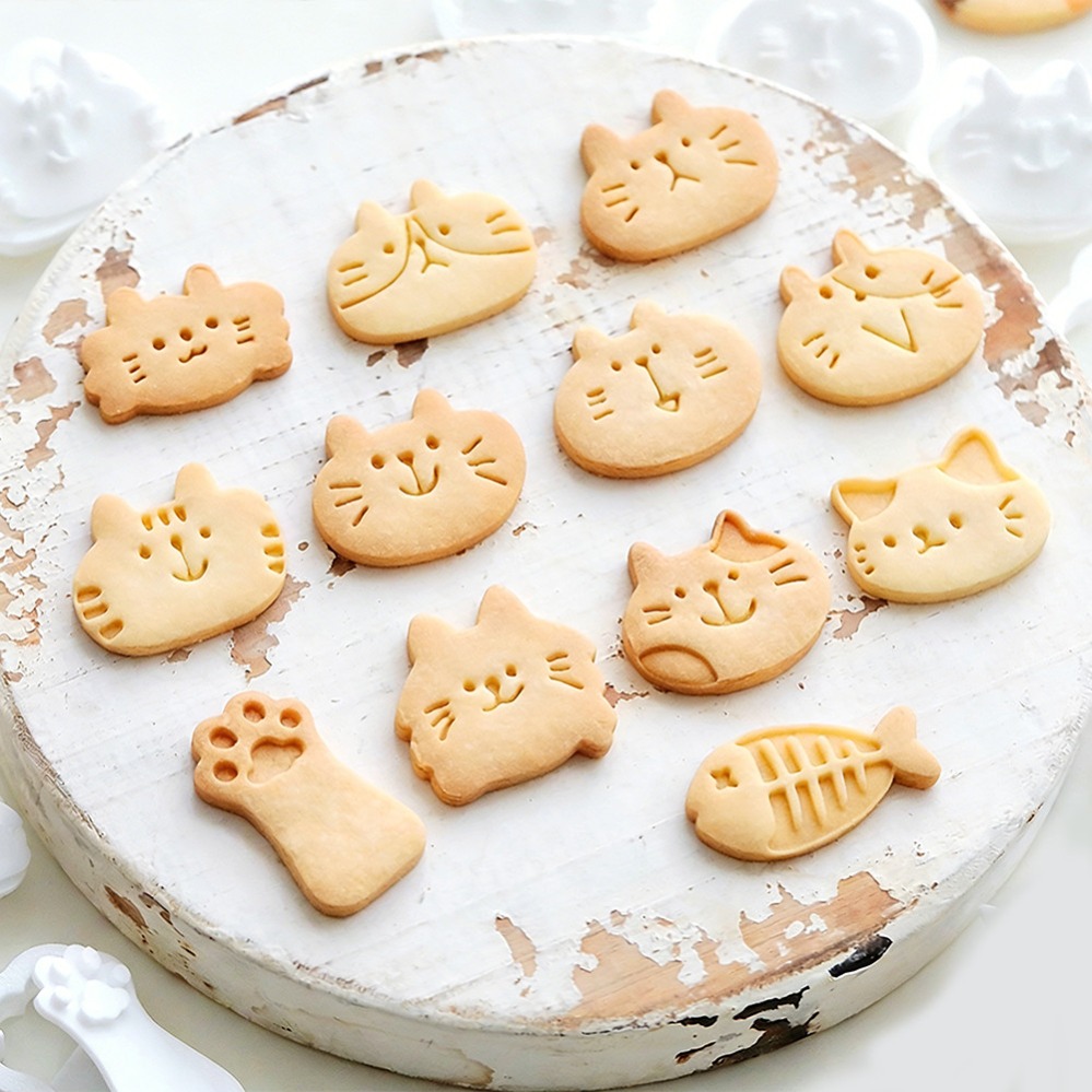 Emporte-pièces et moules à bis - Kitchen Baking Store avis et prix